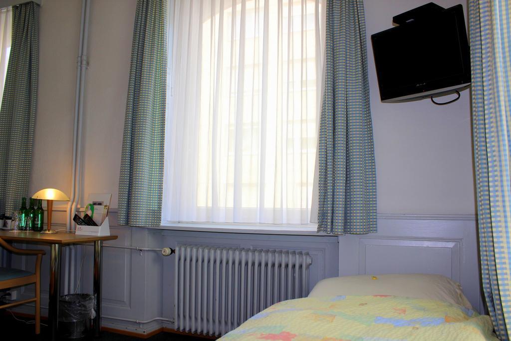 Hotel Muenchnerhof Bazel Kamer foto