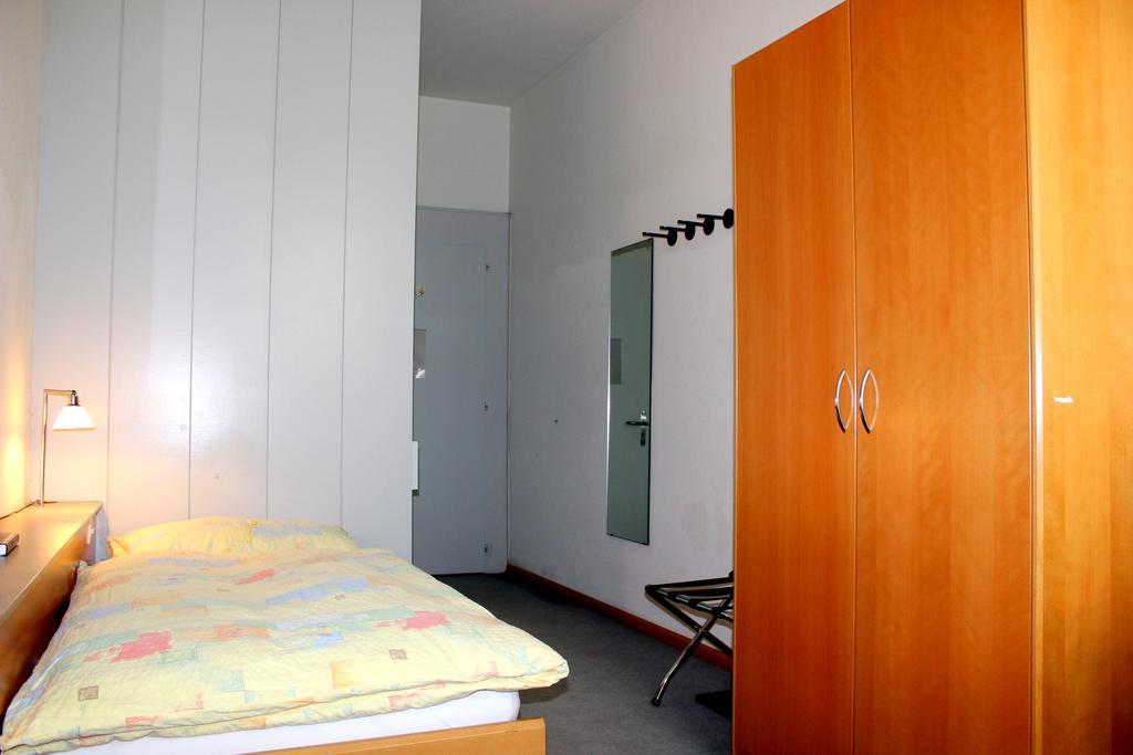 Hotel Muenchnerhof Bazel Buitenkant foto
